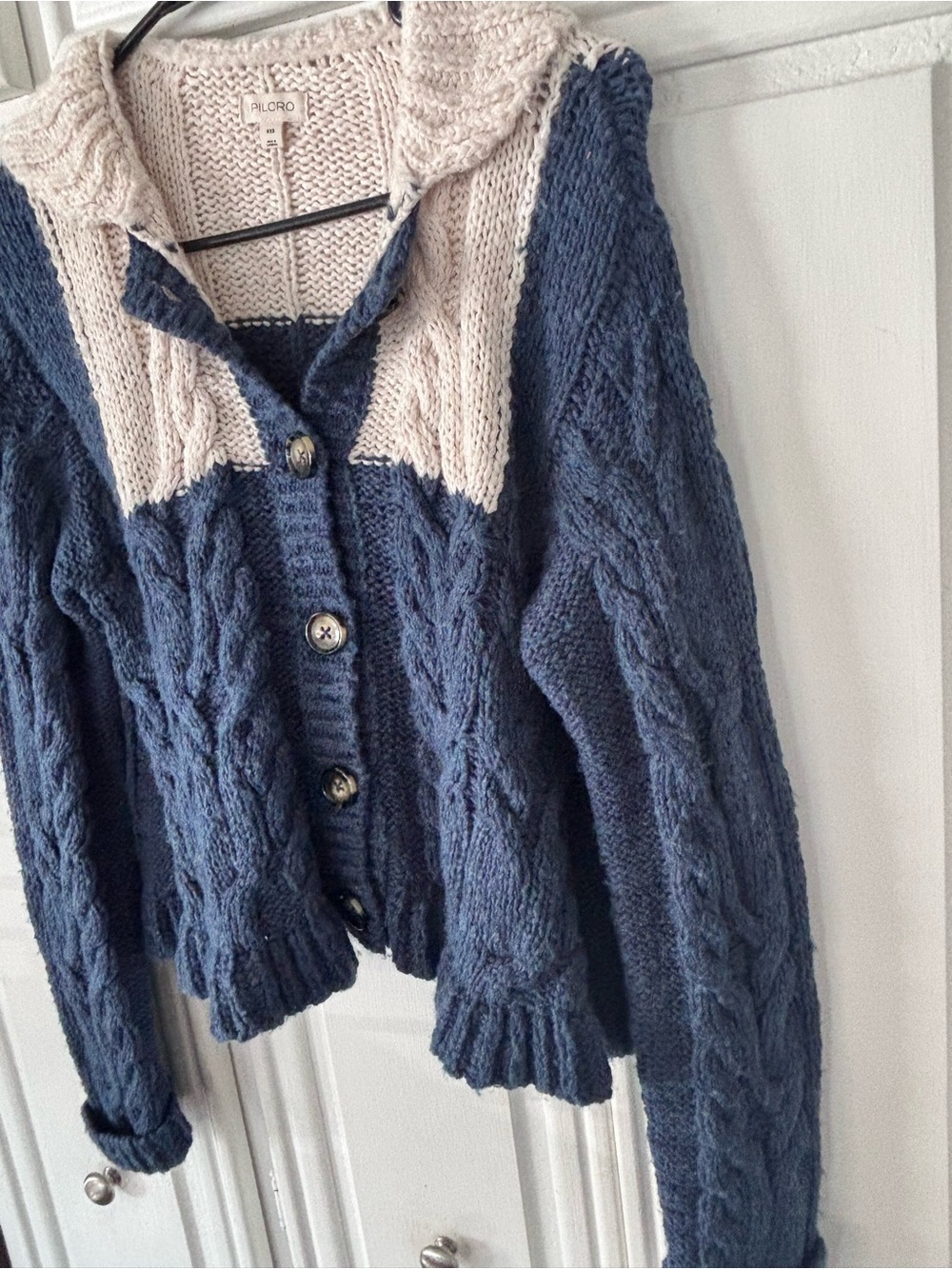 Pilcro Navy and Cream Shawl-Collar Cable Knit Cardigan sz XXS - Picture 6 of 14